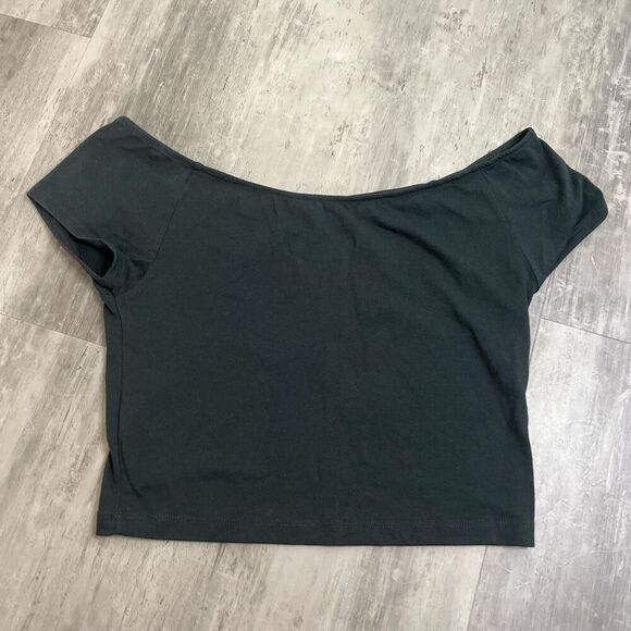 Cropped Off Shoulder Ballet Style TShirt Black Size Small - Picture 2 of 4